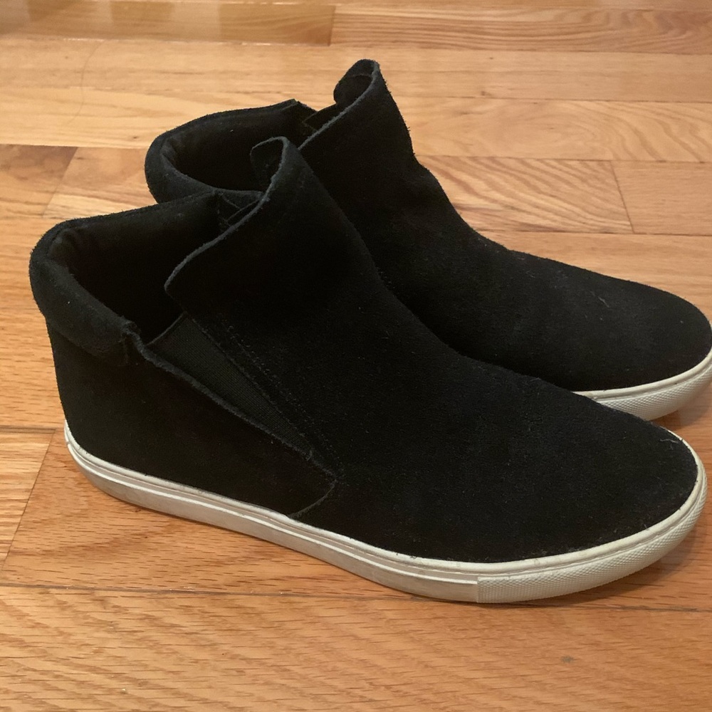 Kenneth Cole slip on fashion sneakers